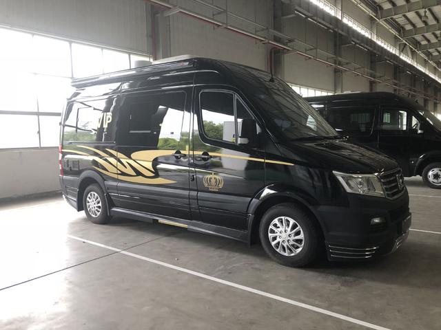 凌特房车